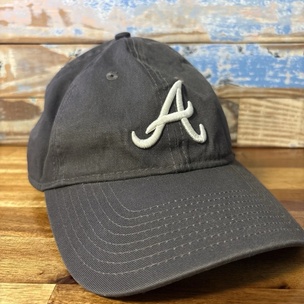 Atlanta Braves Hat Cap Fitted Size Med GRAY New Era 49forty Baseball